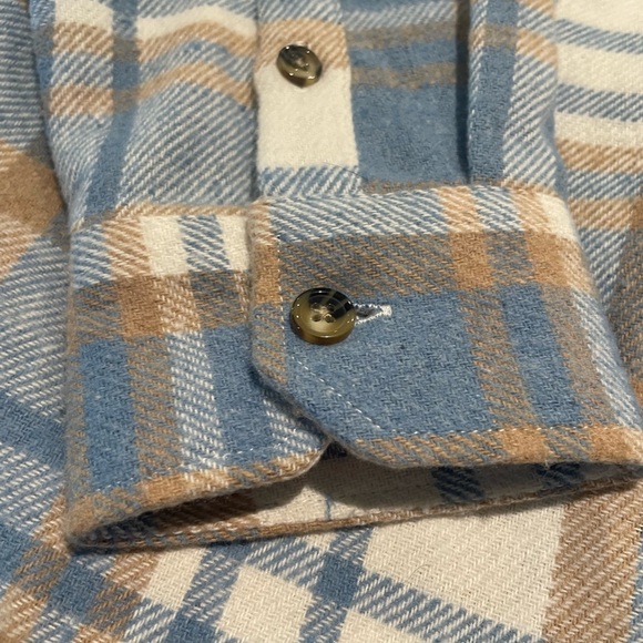 Simply Southern Flannel, like new - Picture 5 of 5